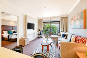 Poolside Resort Living on Esplanade with Balcony Darwin